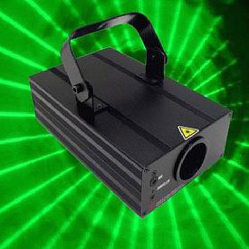 Laser - Er zijn veel verschillende soorten lasers op de markt. Inmiddels heeft Rookmachineverhuur.nl een groot assortiment lasers opgebouwd. Zo kun je een een kleurige of een meerkleurige(RGB) laser huren. De kleur groen is een van de mooiste kleuren, groene lasers worden dan ook veelvuldig gehuurd voor techno feesten. Bij de laser staat vermeld of laser reageert op geluid en of dat deze via DMX of ILDA aan te sturen is. Indien ze via DMX aan te sturen zijn kan je ze aan een lichtsturing koppelen. ILDA is het protocol om de laser aan te sturen met software, wij bieden ook de Pangolin dongles aan. Met deze dongle kan je de laser compleet programmeren op je laptop of computer. Het is van belang dat de lasers zo worden afgesteld dat ze nooit rechtstreeks in het publiek schijnen, ze moeten altijd over het publiek schijnen. Mocht je vragen hebben over een van de lasers neem dan even contact op. 